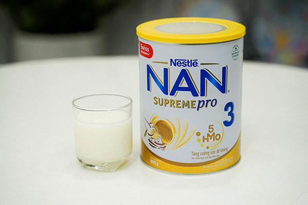 Sữa nan supreme pro bổ sung 5 loại HMOs cho bé